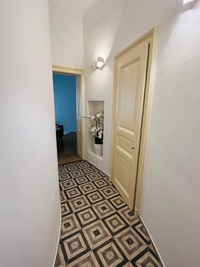 Beautiful Condo At The Old Town Pozsony Kültér fotó