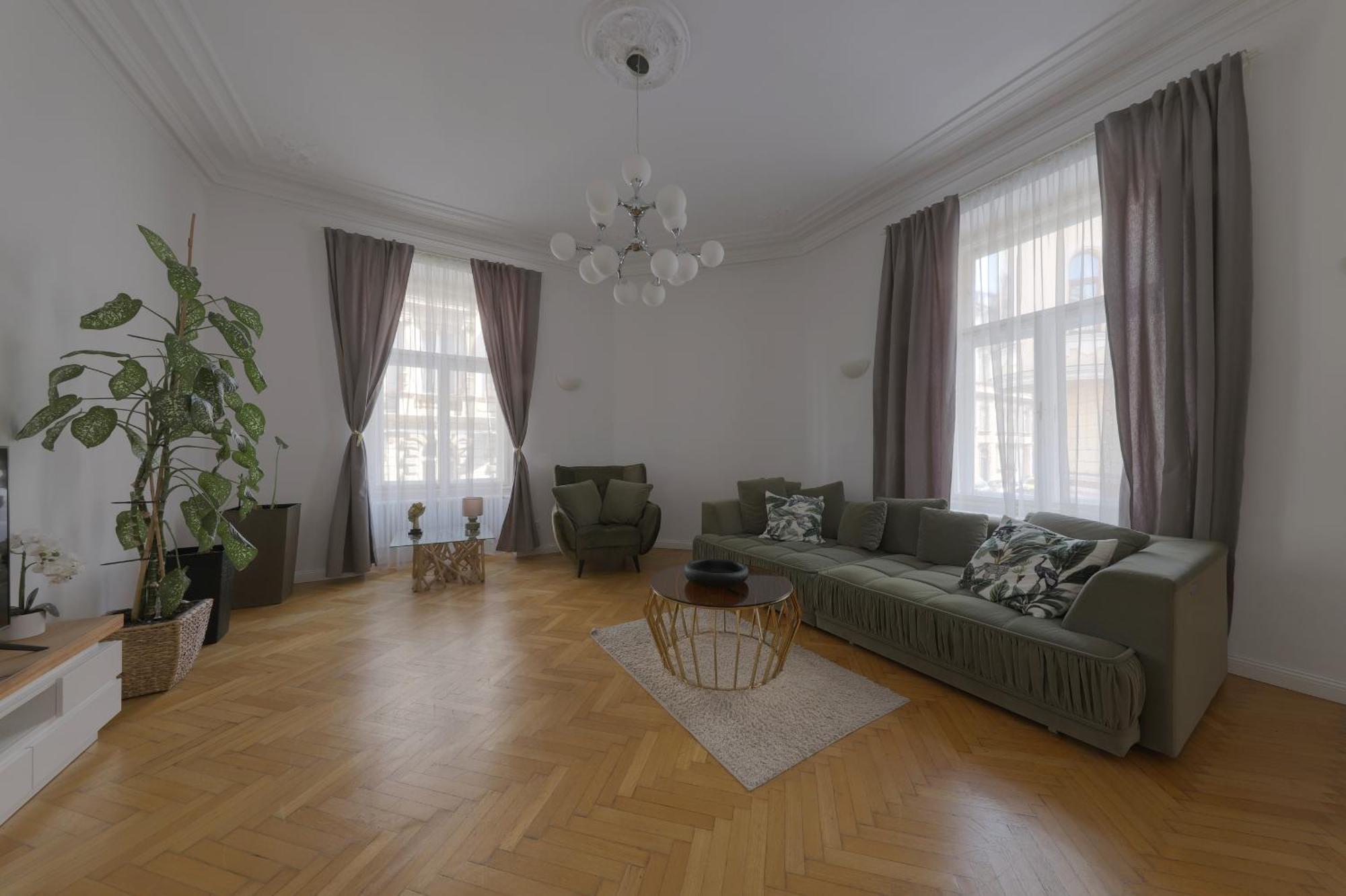 Beautiful Condo At The Old Town Pozsony Kültér fotó