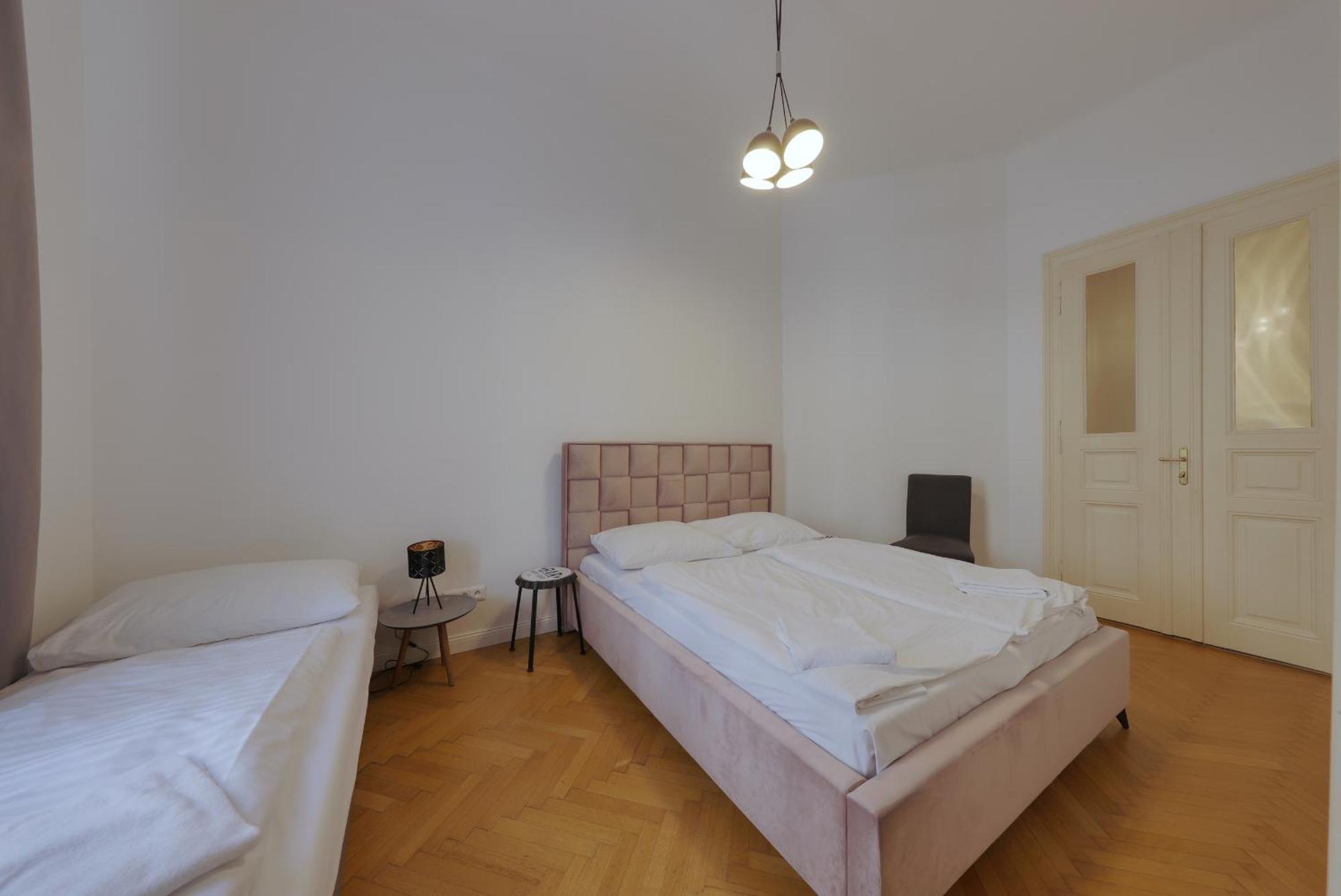 Beautiful Condo At The Old Town Pozsony Kültér fotó